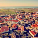 I Loft Viana شاليه فيانا دو كاستيلو